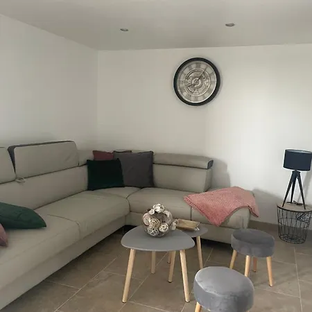 L'inattendu Lägenhet Vachères